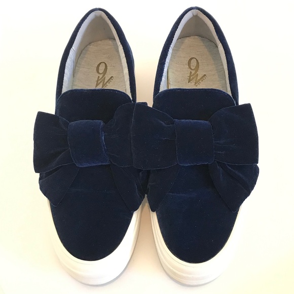 Nine West Navy Blue Velvet Sneakers, 10 - Picture 14 of 16